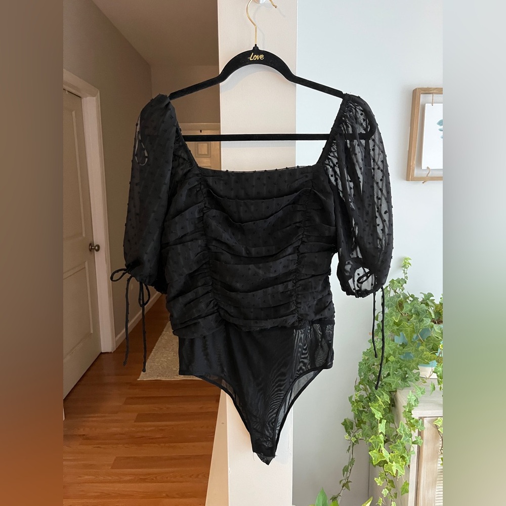 Lulu's Black Square Neck Puff Sleeve Bodysuit - Picture 4 of 6
